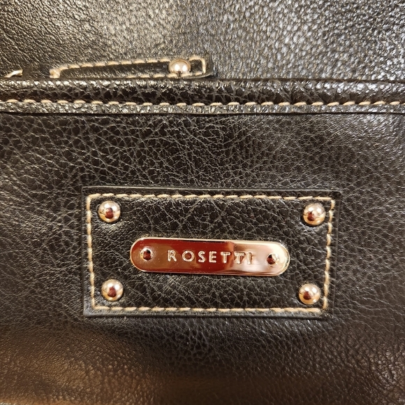 Rosetti Black Shoulder Bag with Zippered Closure - Picture 2 of 9